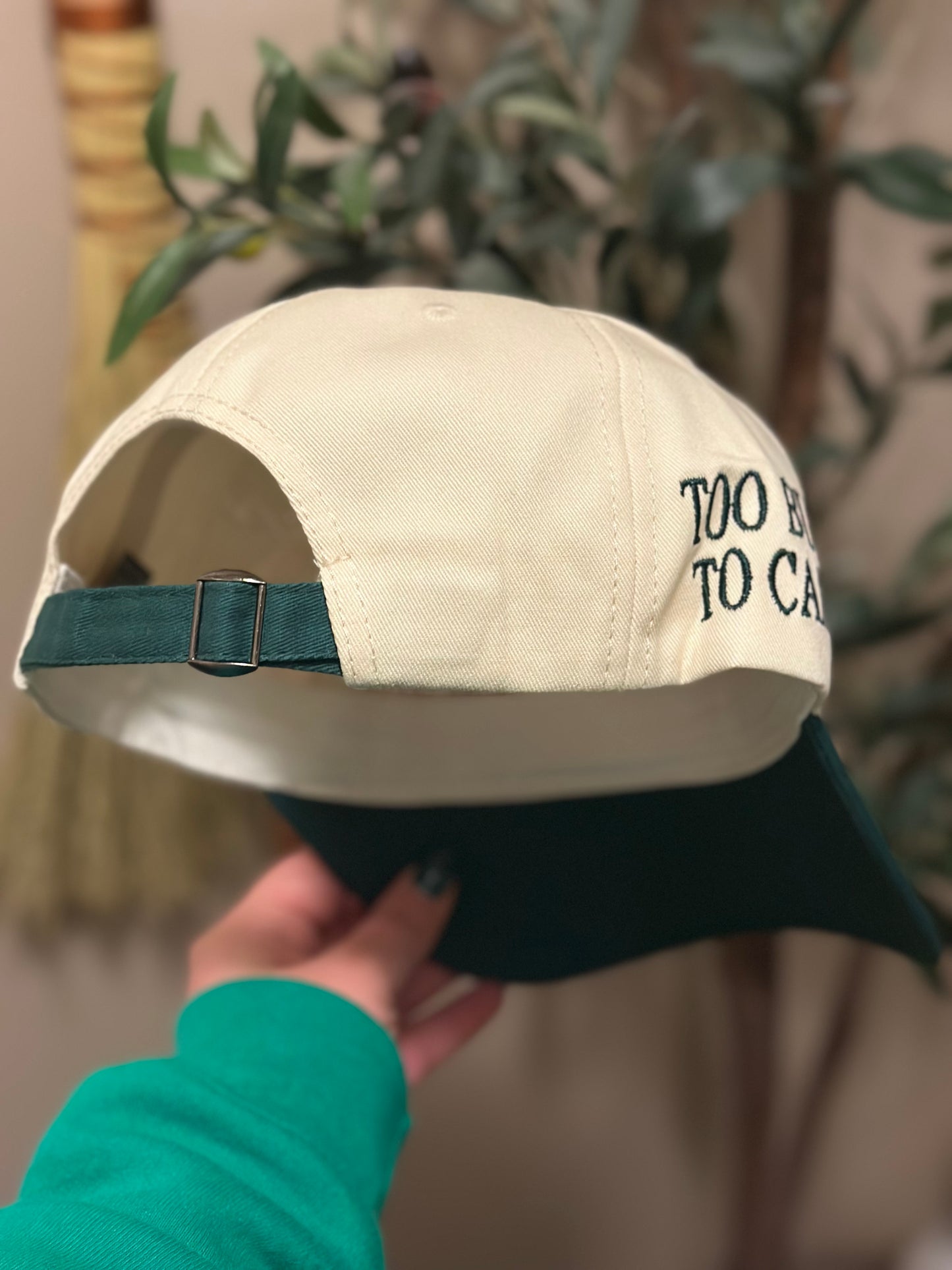 Mommin’ Ballcap