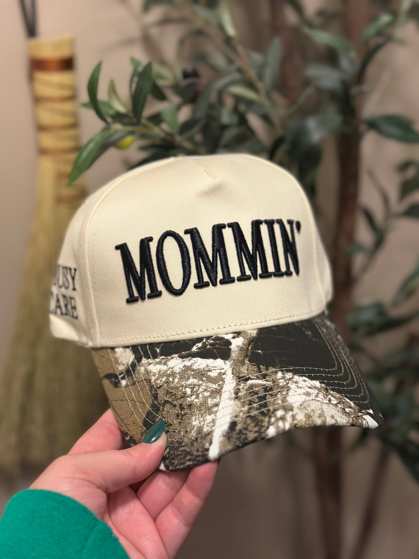 Mommin’ Ballcap