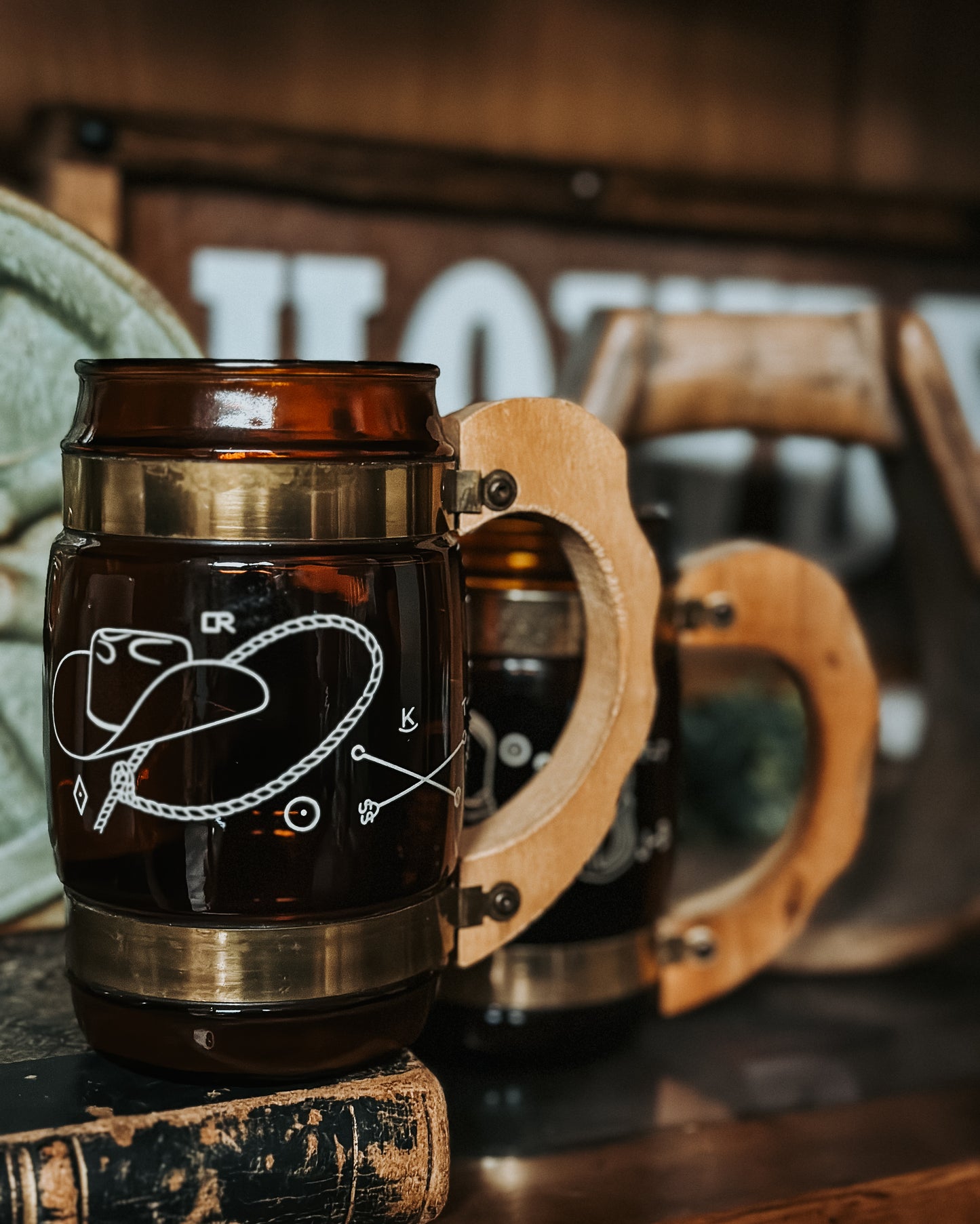 Vintage Barrel Mug Set