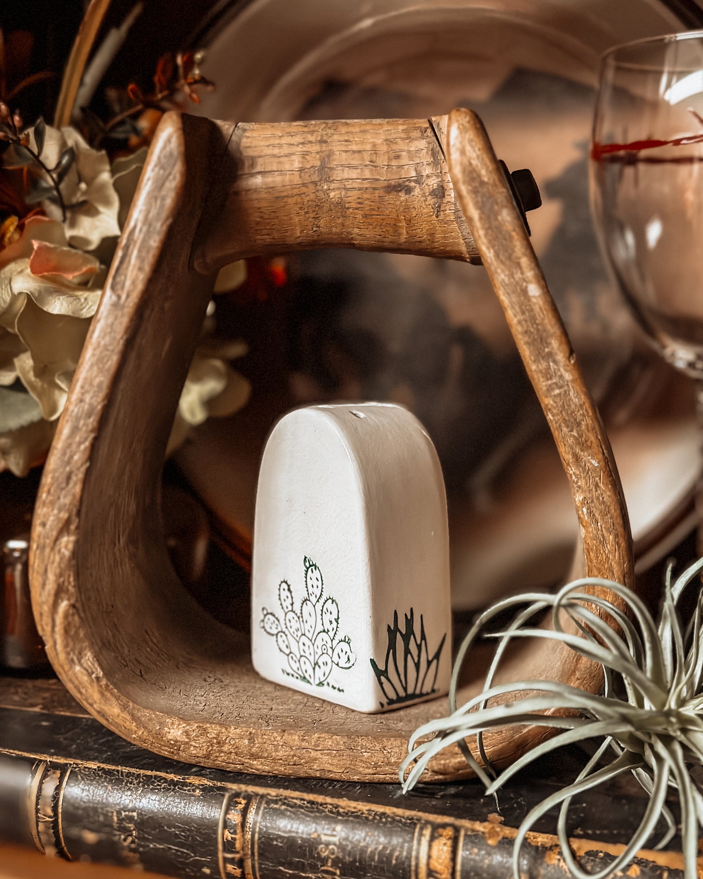 Pepper Tate Shaker