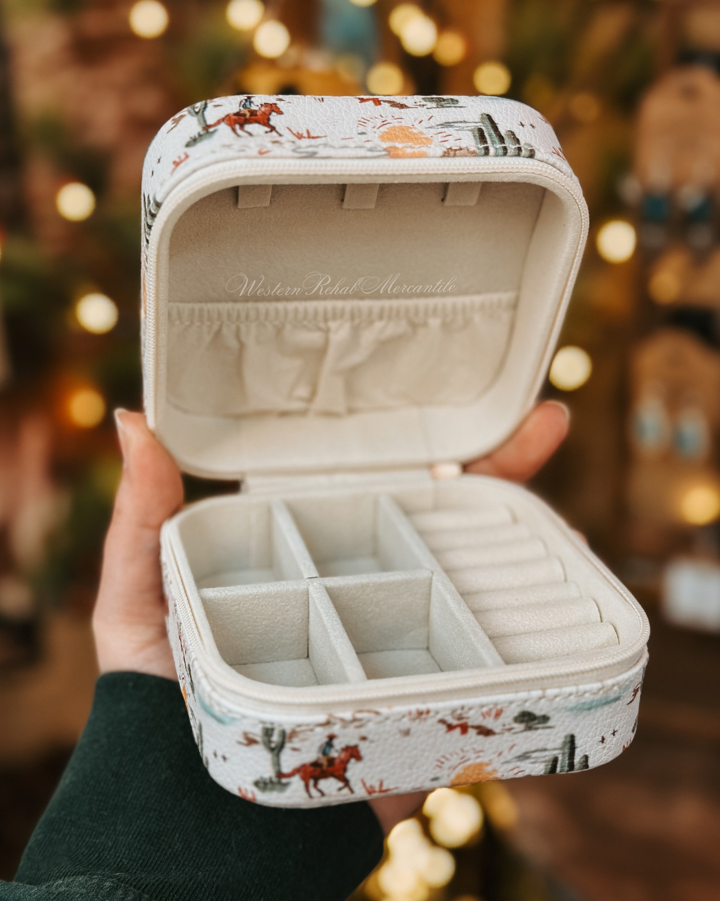 “The Traveler” Jewelry Case